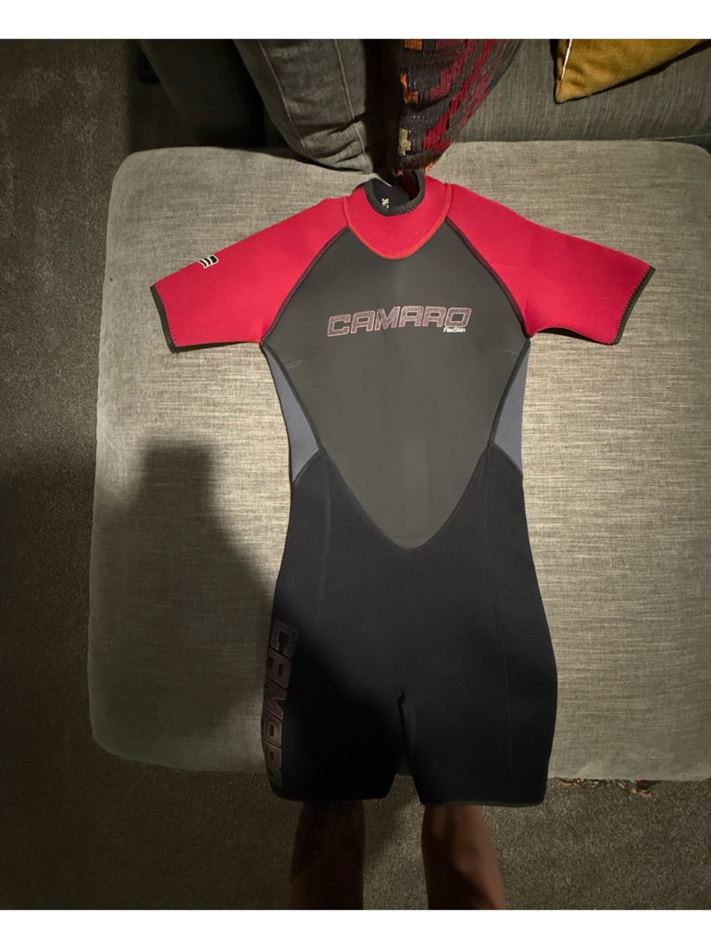 NWT Women’s Scuba Surf Flex Camaro Shorty Wetsuit - Black & Red